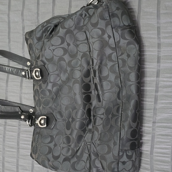 Ashley Coach Black Signature Shoulder Bag - Picture 3 of 10